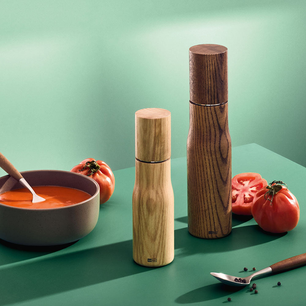 Levo salt and pepper mill