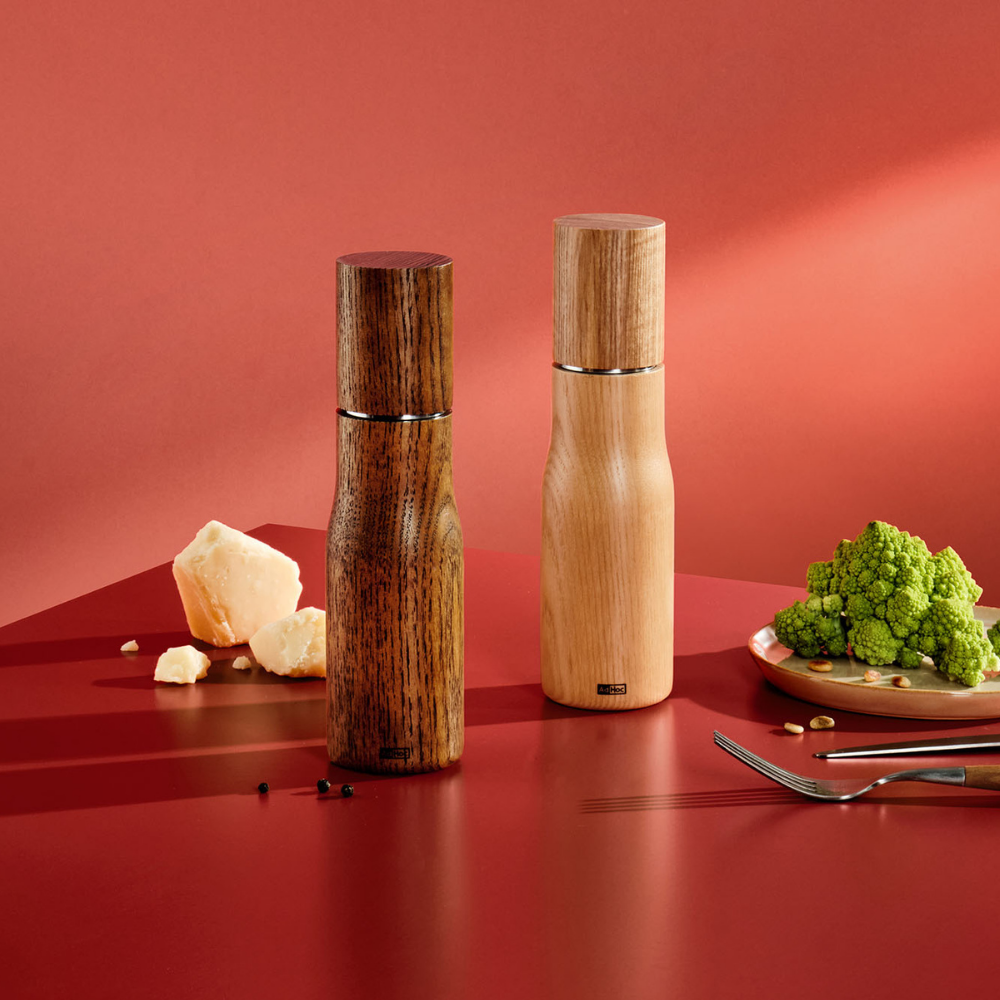 Levo salt and pepper mill